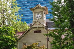 Sapporo l'horloge la tour, ancien agricole collège, dans sapporo, hokkaïdo, Japon photo