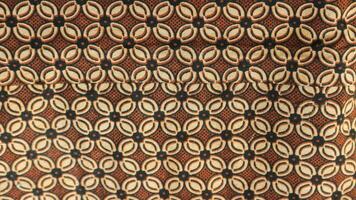 une traditionnel indonésien tissu, à savoir batik tissu lequel a unique et différent motifs et image motifs pour chaque région. culturel thème Photos, typique de Asie. photo