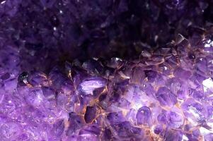 brillant violet géode texture photo