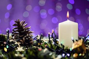 fond de noël et du nouvel an avec des décorations de noël, bannière médiatique, maquette photo