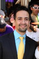 los angeles - août 6 lin-manuel Miranda en arrivant à le monde première de le impair la vie de Timothée vert à el capitan théâtre sur août 6, 2012 dans los anges, Californie photo