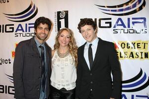 Adrian grenier, brooke nevin, Gabriel dimanche photo