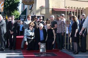 arnold Schwarzenegger, avatar jeter , James Cameron à le Hollywood marcher de la célébrité la cérémonie pour James Cameron égyptien théâtre trottoir los anges, Californie décembre 18 ans, 2009 photo