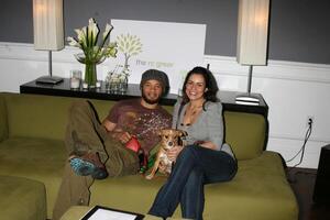 kiko ellsworth Christine Carlo, avec leur chien gbk productions oscar cadeau suite boulevard3 los anges, Californie février 23, 2008 photo