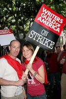 marque gordon Marie lynn rajskub écran acteurs guilde soutien le écrivains guilde de Amérique la grève à l'extérieur nbcuniversel les studios lot lankershim boulevard los anges, Californie novembre 13, 2007 photo