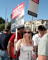 marg helgenberger écran acteurs guilde soutien le écrivains guilde de Amérique la grève à l'extérieur nbcuniversel les studios lot lankershim boulevard los anges, Californie novembre 13, 2007 photo