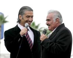 alejandro Fernandez alejandro Fernandez étoile sur le Hollywood marcher de la célébrité la cérémonie los anges, Californie décembre 2, 2005 photo