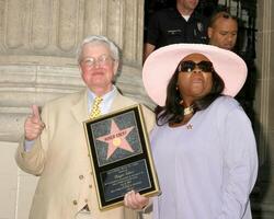 Roger ebert et épouse Roger ebert reçoit étoile sur marcher de la célébrité Hollywood marcher de la célébrité los anges, Californie juin 23, 2005 photo