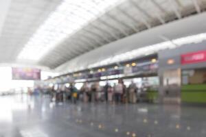 les passagers dans un aéroport photo