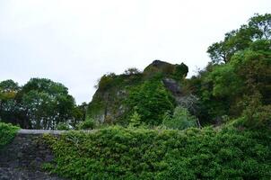 trop développé ruines de Dunollie Château ruines dans Écosse photo