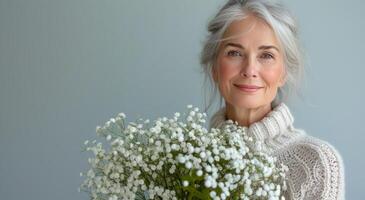 ai généré une magnifique plus âgée femme en portant une bouquet de fleurs photo