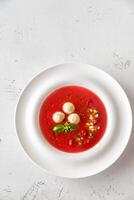 portion de gaspacho photo