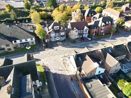 haute angle vue de Nord luton ville de Angleterre Royaume-Uni pendant du froid et brillant journée de l'hiver. novembre 7ème, 2023 photo