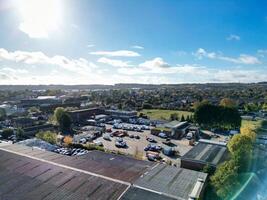 haute angle vue de Nord luton ville de Angleterre Royaume-Uni pendant du froid et brillant journée de l'hiver. novembre 7ème, 2023 photo