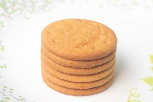 délicieux asiatique biscuits des biscuits. cette digestif genre biscuit est haute dans diététique fibre et a la bonté de entier repas farine, séché lait. mi-sucré croquant biscuit est une nutritionnel coup de poing. photo