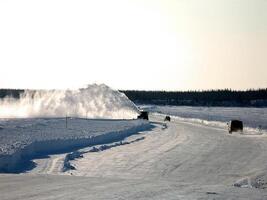 neige suppression de le route avec le Aidez-moi de spécial Véhicules. sp photo