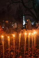 soir festivités avec torches pour de la Lettonie journée de indépendance photo