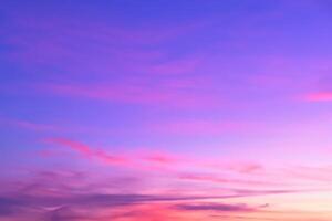 pastel rêves une fascinant Toile peint dans magnifique pastel ciel, dévoilement la nature tranquille élégance et création une serein horizon débordant avec doux teintes et éthéré beauté photo