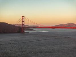 célèbre d'or porte pont, san francisco à coucher de soleil, Etats-Unis photo