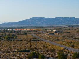 train en mouvement par le Etats-Unis Californie et Nevada États. photo