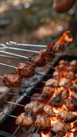 ai généré Extérieur cuisine gars barbecue shish kebab sur chaud gril verticale mobile fond d'écran photo
