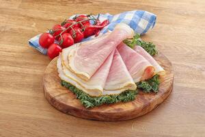 collation au jambon de porc par-dessus bord photo