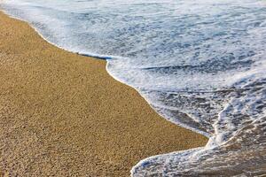 paisible plage et mer vue photo