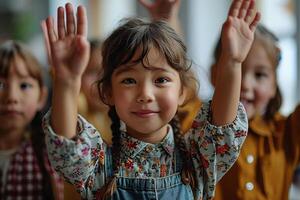 ai généré groupe de enthousiaste les enfants élevage leur mains pendant une amusement apprentissage activité dans une brillant salle de cours photo