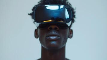 ai généré virtuel réalité casque usé par un africain américain Jeune homme sur une blanc Contexte photo