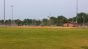 une vue de une base-ball diamant de centre champ photo