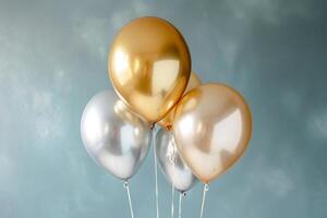 ai généré d'or et argent des ballons. de fête Contexte. génératif ai photo