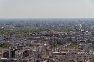 skyline de varsovie avec les tours de varsovie photo