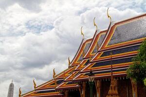 détail du grand palais à bangkok, thaïlande photo