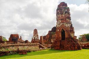 Pagode au temple Wat Chaiwattanaram, Ayutthaya, Thaïlande photo