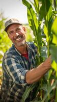 ai généré portrait de une souriant blanc Masculin blé agriculteur travail dans le sien blé champ, génératif ai, Contexte image photo