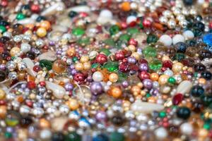 coloré perle, perle, diamant et gemme ornement brillant photo