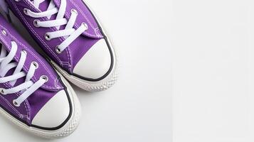 ai généré violet Toile des chaussures isolé sur plat blanc Contexte avec copie espace pour publicité. génératif ai photo