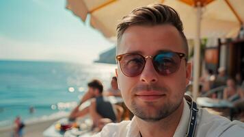 ai généré selfie portrait de une blanc Masculin sur une magnifique mer côté café arrière-plan, génératif ai photo