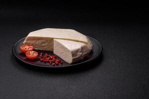 délicieux Frais blanc Jeune fromage de vaches ou des moutons Lait photo