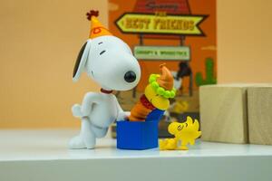 Bangkok, Thaïlande - février 16, 2024 snoopy le meilleur copains séries Les figures forme pop marché photo