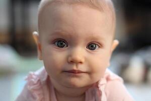 portrait de un 8 mois vieux fille photo