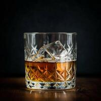ai généré verre de whisky ou Cognac avec la glace sur une foncé Contexte photo