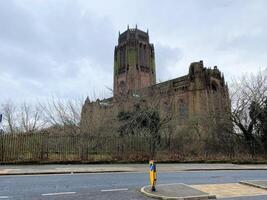 Liverpool dans le Royaume-Uni sur 11 février 2024. une vue de Liverpool anglican cathédrale photo