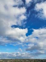 haute angle vue de hiver ciel et des nuages plus de ville de Angleterre Royaume-Uni photo