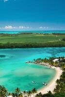 vue de le la taille de le est côte de le île de maurice dans le Indien océan. magnifique lagune de le île de l'île Maurice, photo