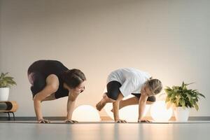 maman et adolescent fille faire gymnastique ensemble dans le aptitude chambre. une femme et une fille train dans le Gym photo