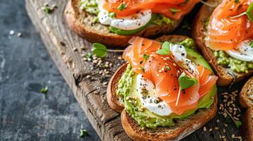 ai généré Avocat pain grillé avec fumé Saumon pour petit-déjeuner, fait maison cuisine et traditionnel nourriture, pays la vie photo