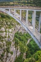 le pont de le artuby rivière, verdon gorge, France photo