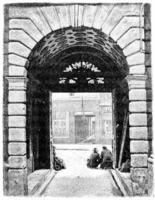 portail Hôtel de souiller, vu de le Cour, ancien gravure. photo