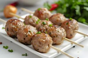 ai généré Bakso ou Boulettes de viande isolé sur blanc Contexte photo